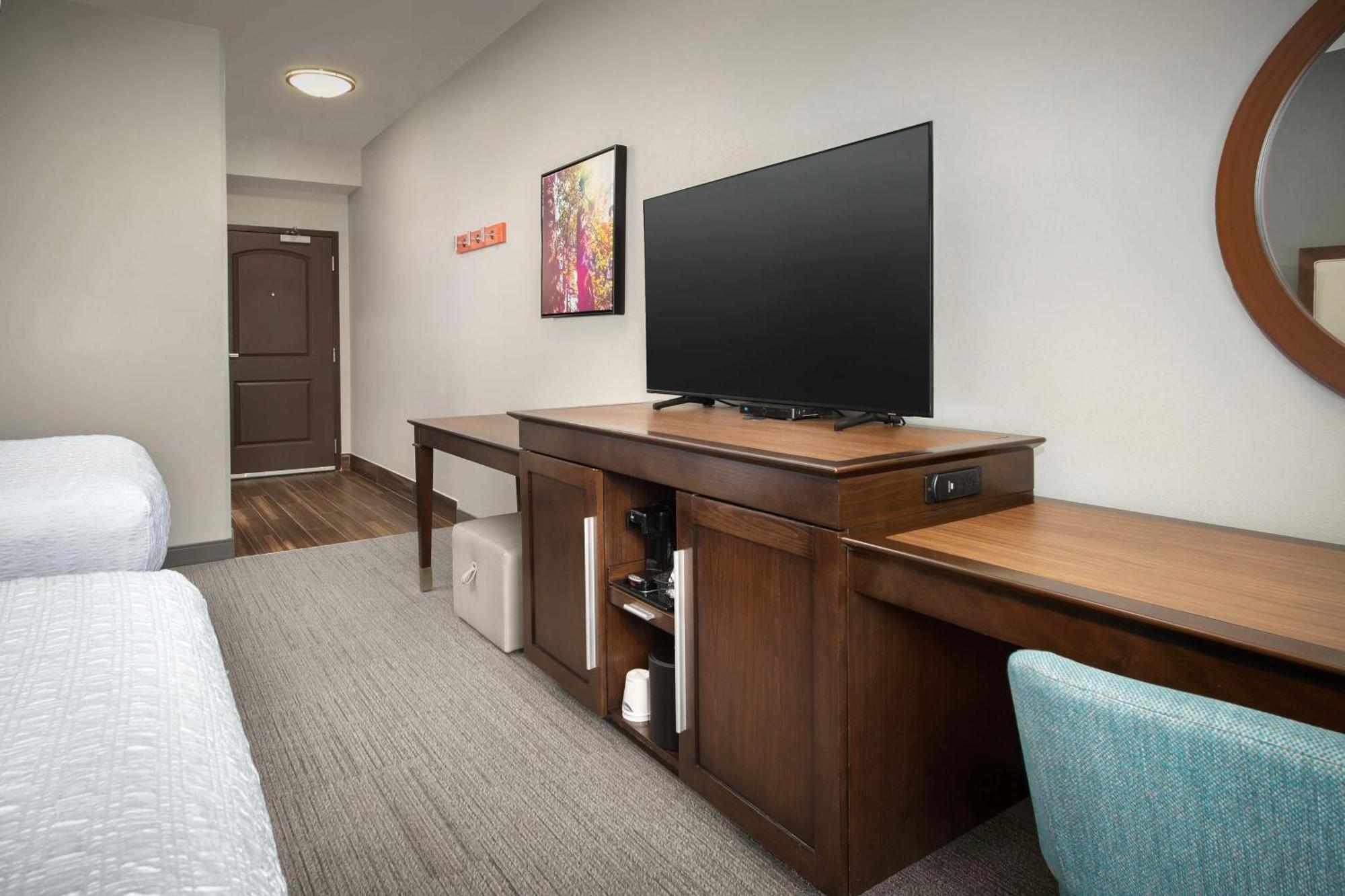 Hampton Inn & Suites Portland/Hillsboro-Evergreen Park Exteriör bild